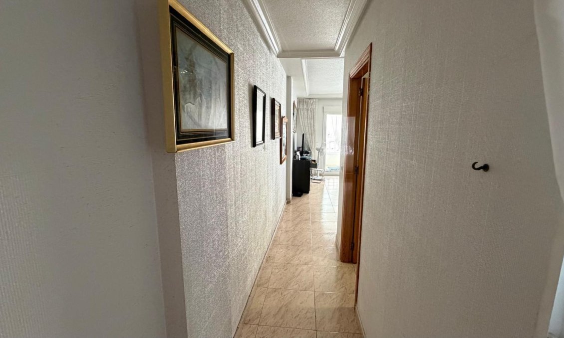 Wiederverkauf - Wohnung -
Torrevieja - Playa del Cura