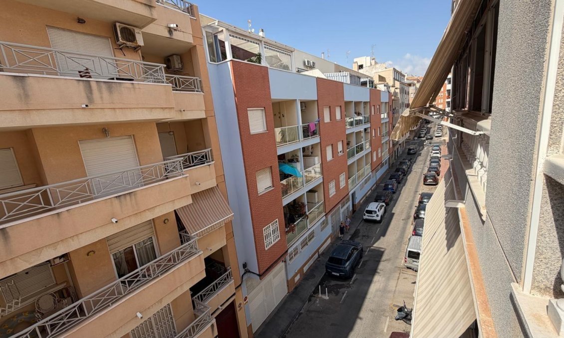 Wiederverkauf - Wohnung -
Torrevieja - Playa del Cura