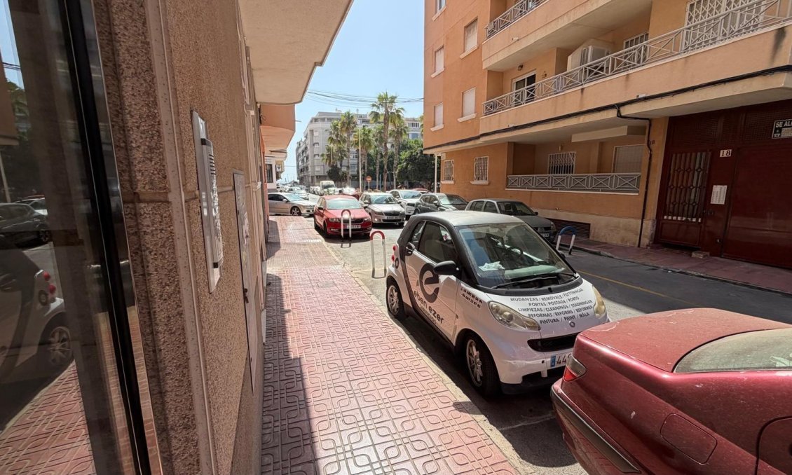 Wiederverkauf - Wohnung -
Torrevieja - Playa del Cura