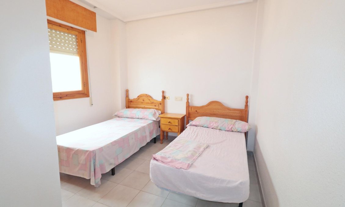 Wiederverkauf - Bungalow -
Torrevieja - Acequion