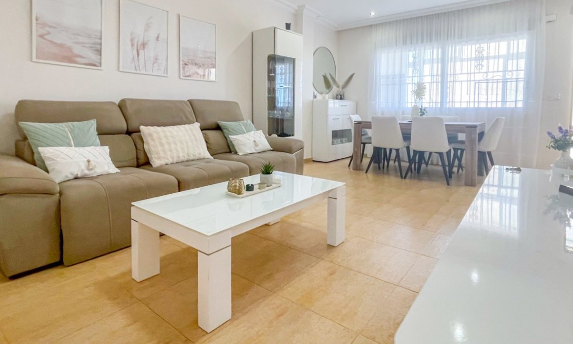 Segunda mano - Adosado -
Orihuela Costa - Costa Blanca
