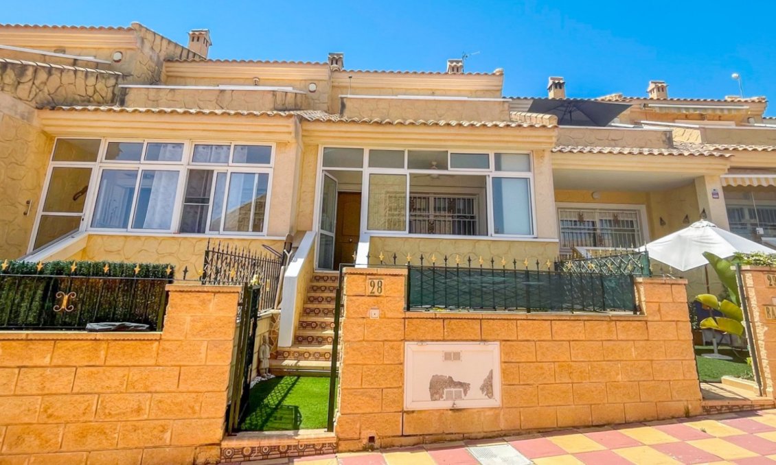 Segunda mano - Adosado -
Orihuela Costa - Costa Blanca