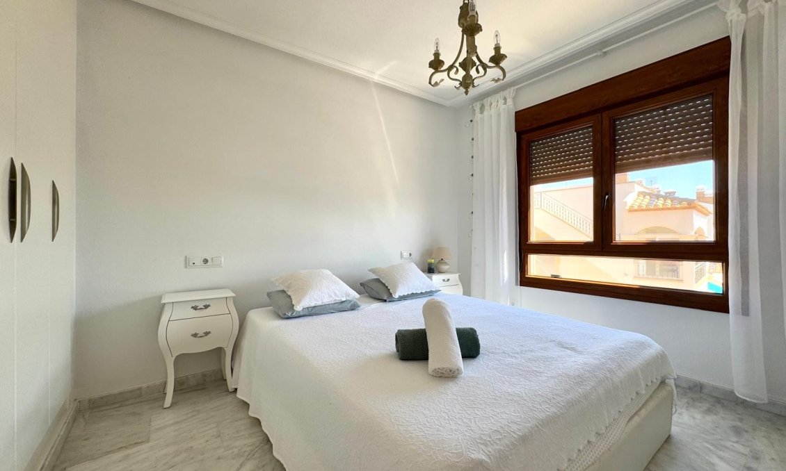 Használt Ingatlanok - Apartman -
Orihuela Costa - Costa Blanca