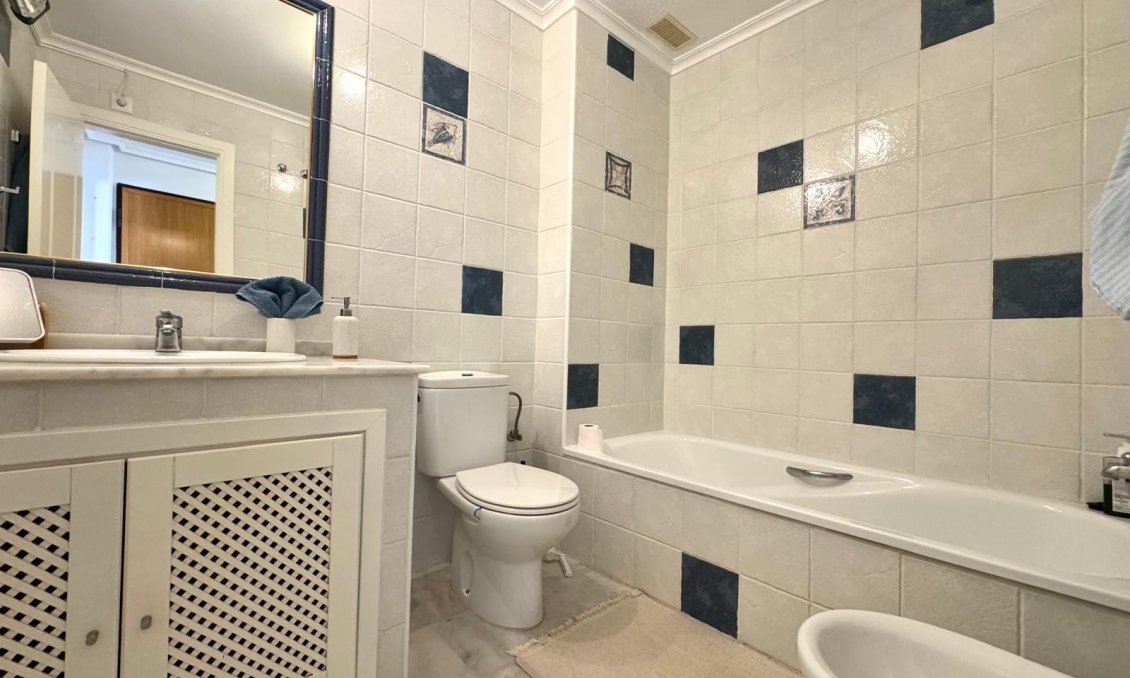 Használt Ingatlanok - Apartman -
Orihuela Costa - Costa Blanca