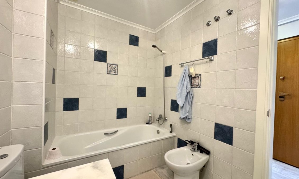 Használt Ingatlanok - Apartman -
Orihuela Costa - Costa Blanca