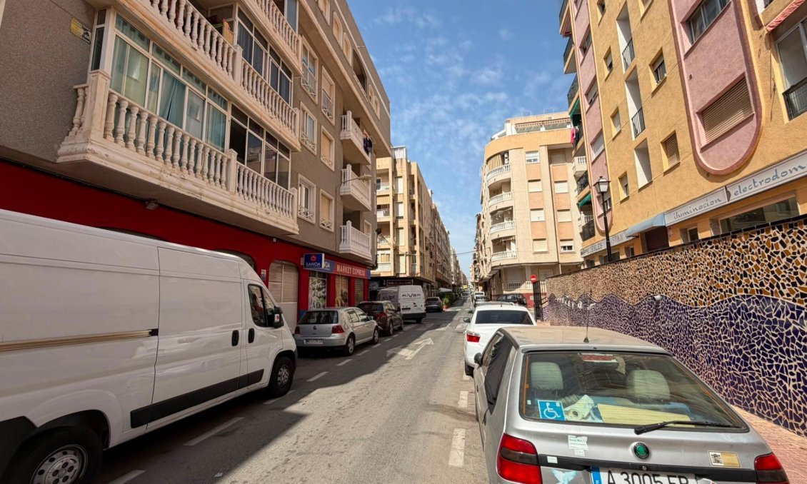 Használt Ingatlanok - Apartman -
Torrevieja - Habaneras