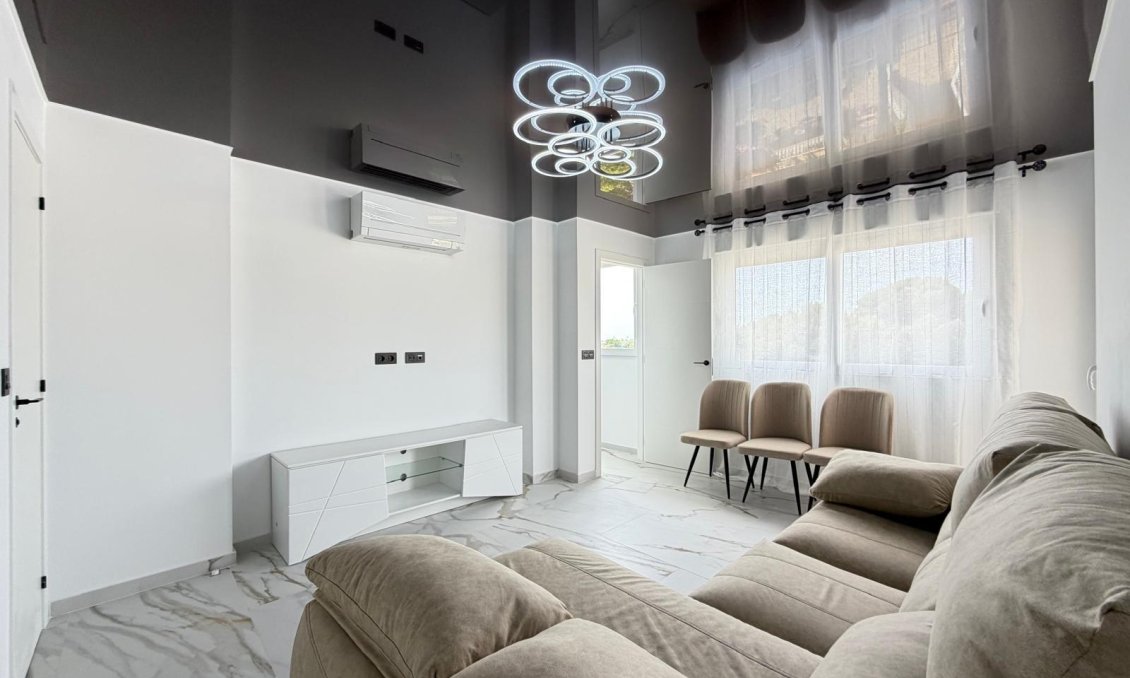 Használt Ingatlanok - Apartman -
Orihuela Costa - La Zenia