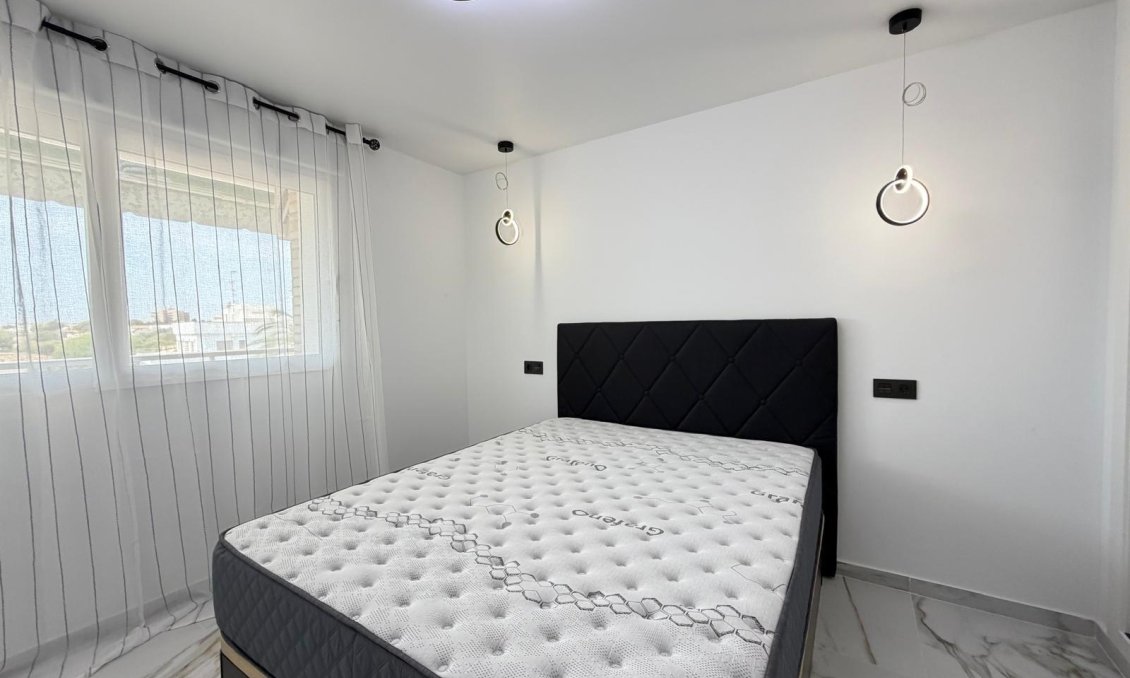 Használt Ingatlanok - Apartman -
Orihuela Costa - La Zenia