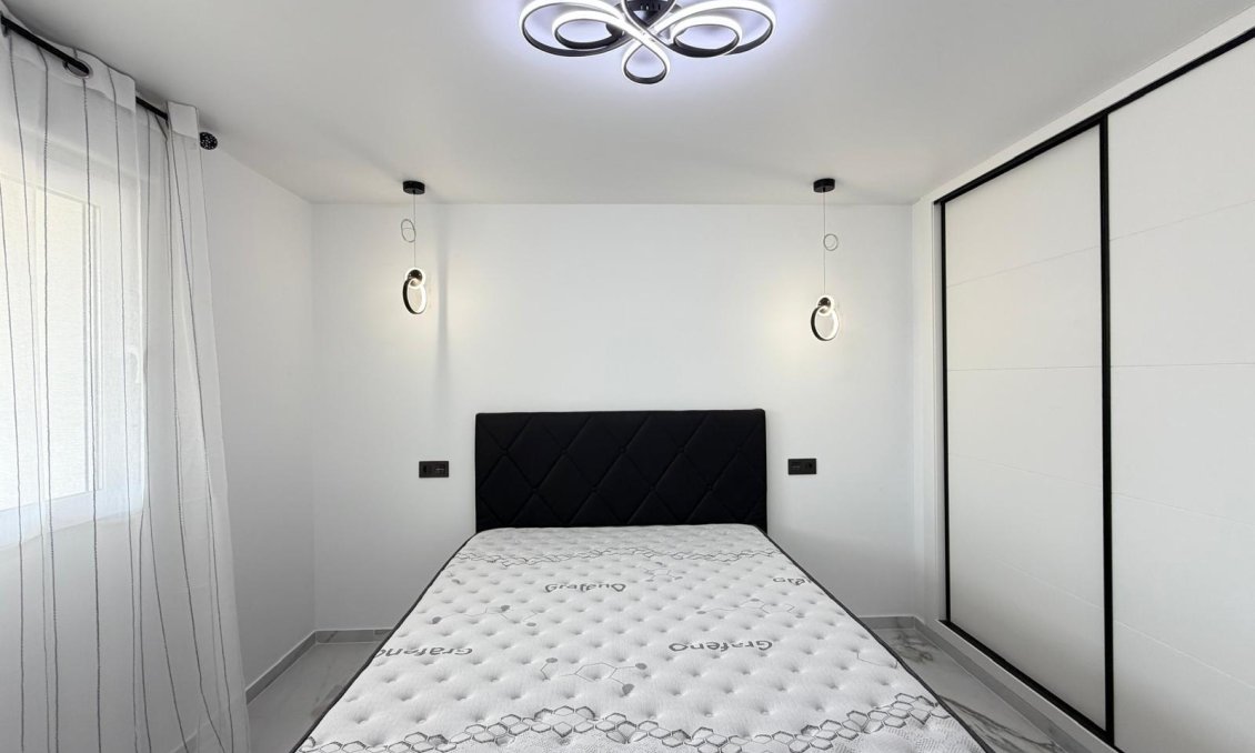 Használt Ingatlanok - Apartman -
Orihuela Costa - La Zenia