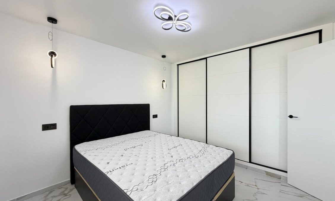 Használt Ingatlanok - Apartman -
Orihuela Costa - La Zenia