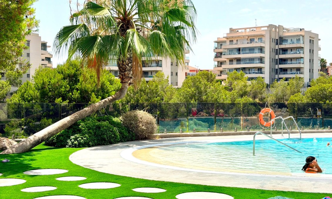 Segunda mano - Apartamento -
Orihuela Costa - Costa Blanca