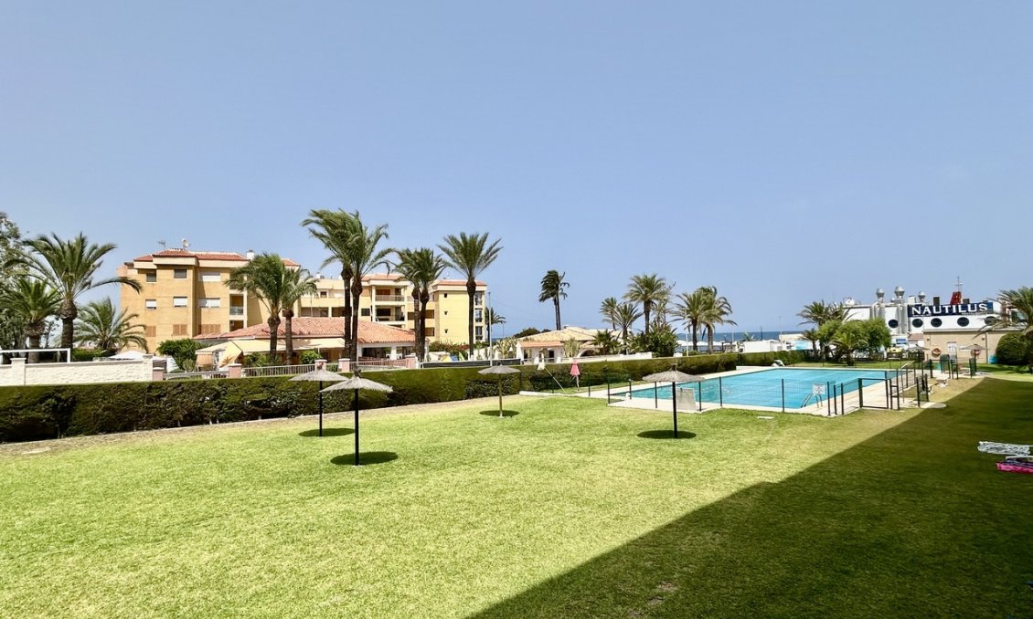 Segunda mano - Apartamento -
Punta Prima - Costa Blanca