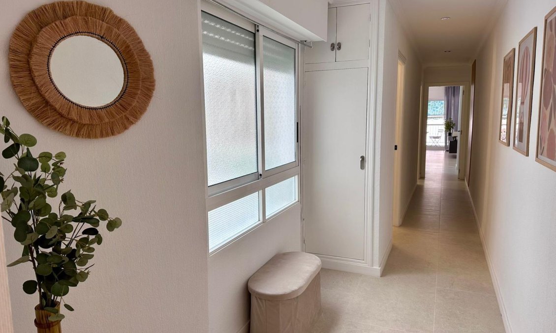 Használt Ingatlanok - Apartman -
Torrevieja - Estacion De Autobuses