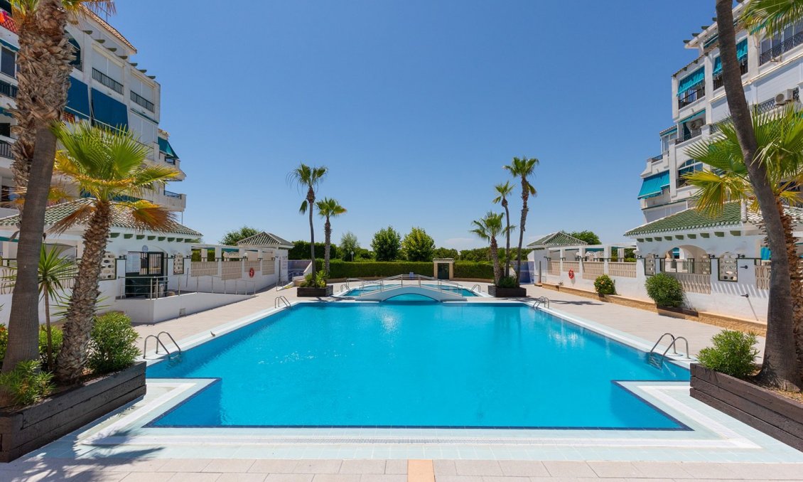 Segunda mano - Apartamento -
La Mata - Costa Blanca