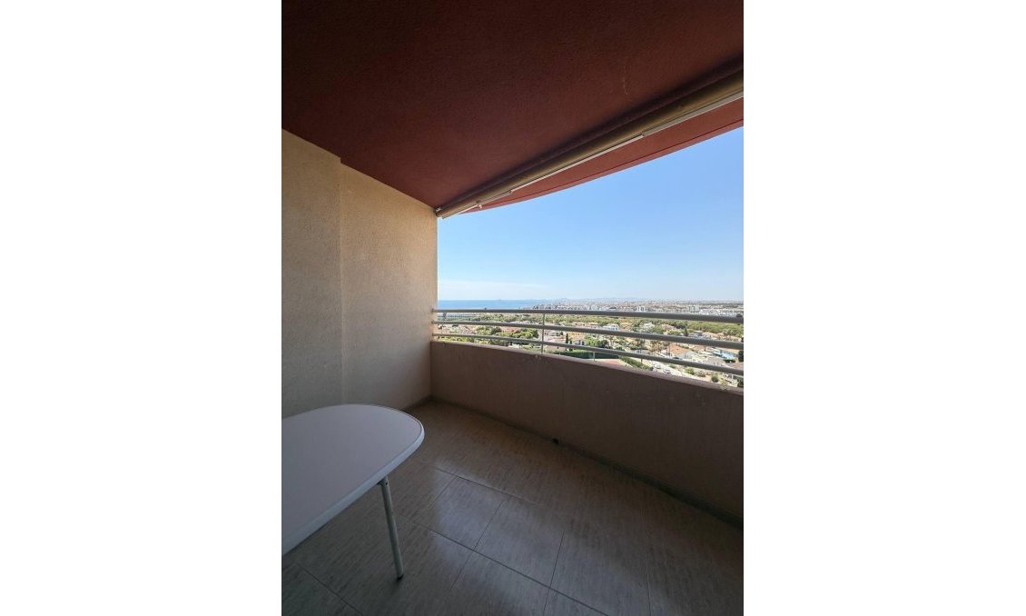 Segunda mano - Apartamento -
Orihuela Costa - Campoamor