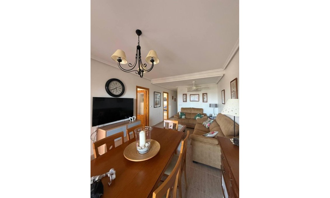 Segunda mano - Apartamento -
Orihuela Costa - Campoamor