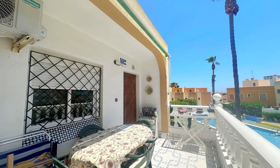 Resale - Bungalow -
Torrevieja - La Mata
