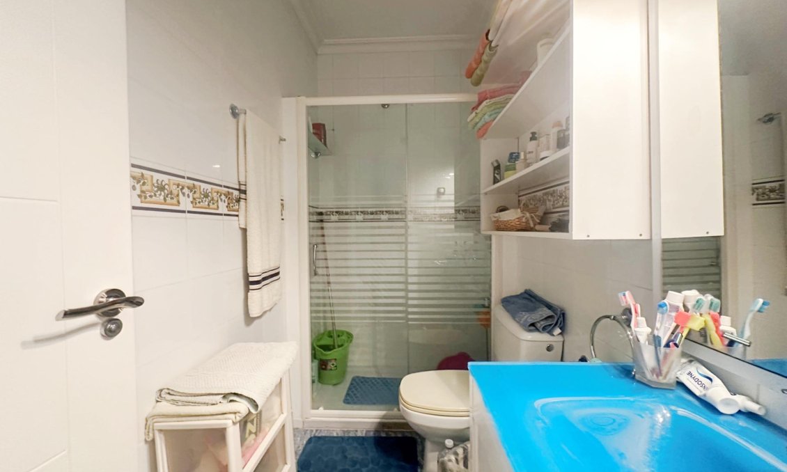 Resale - Bungalow -
Torrevieja - La Mata
