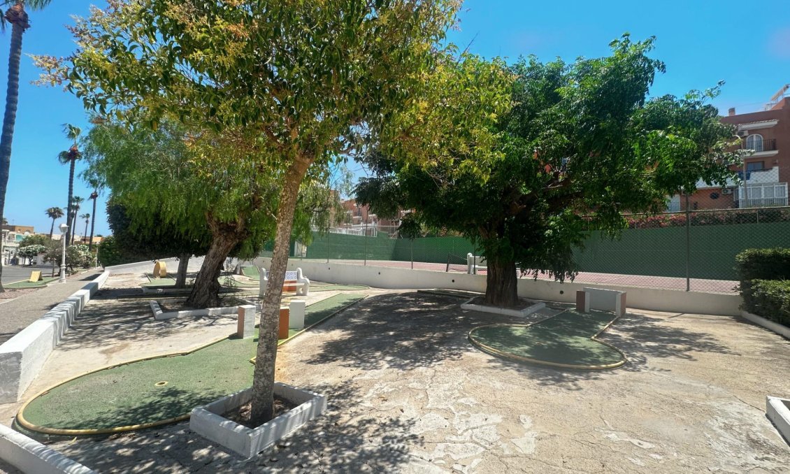 Resale - Bungalow -
Torrevieja - La Mata