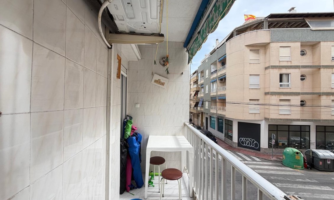Wiederverkauf - Wohnung -
Torrevieja - Estacion De Autobuses