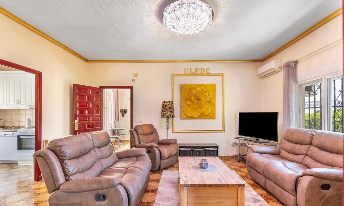 Resale - Villa -
Ciudad Quesada - Costa Blanca