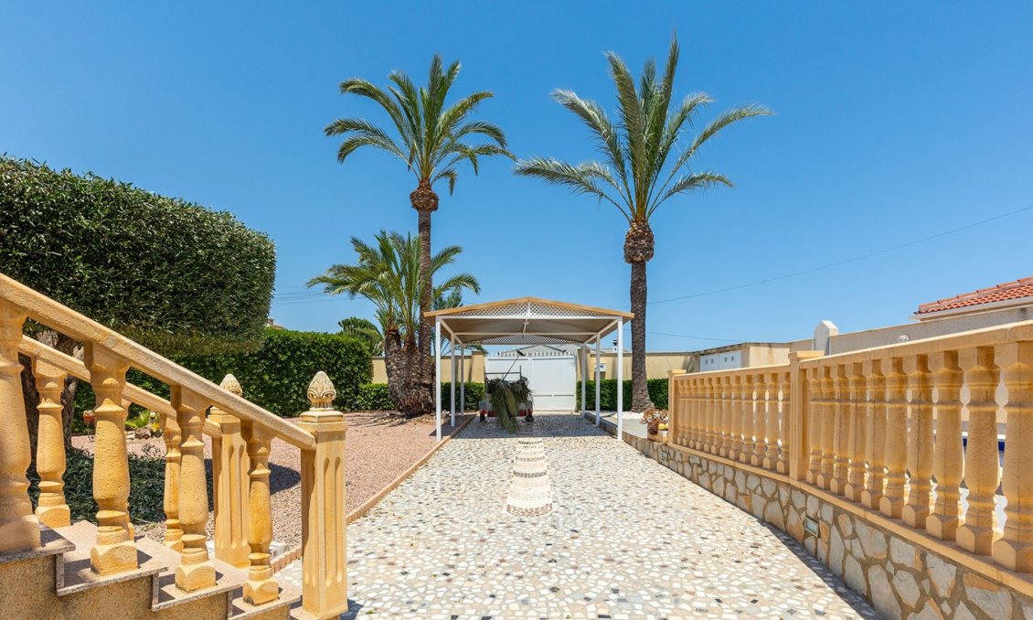 Resale - Villa -
Ciudad Quesada - Costa Blanca