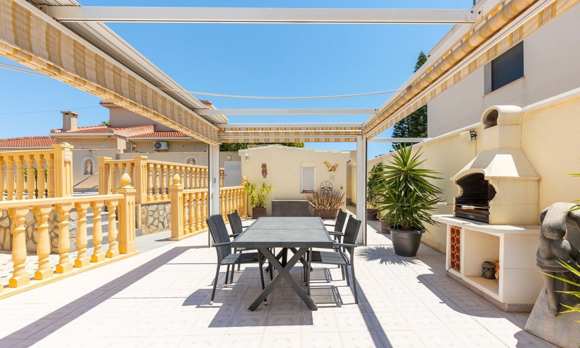 Resale - Villa -
Ciudad Quesada - Costa Blanca
