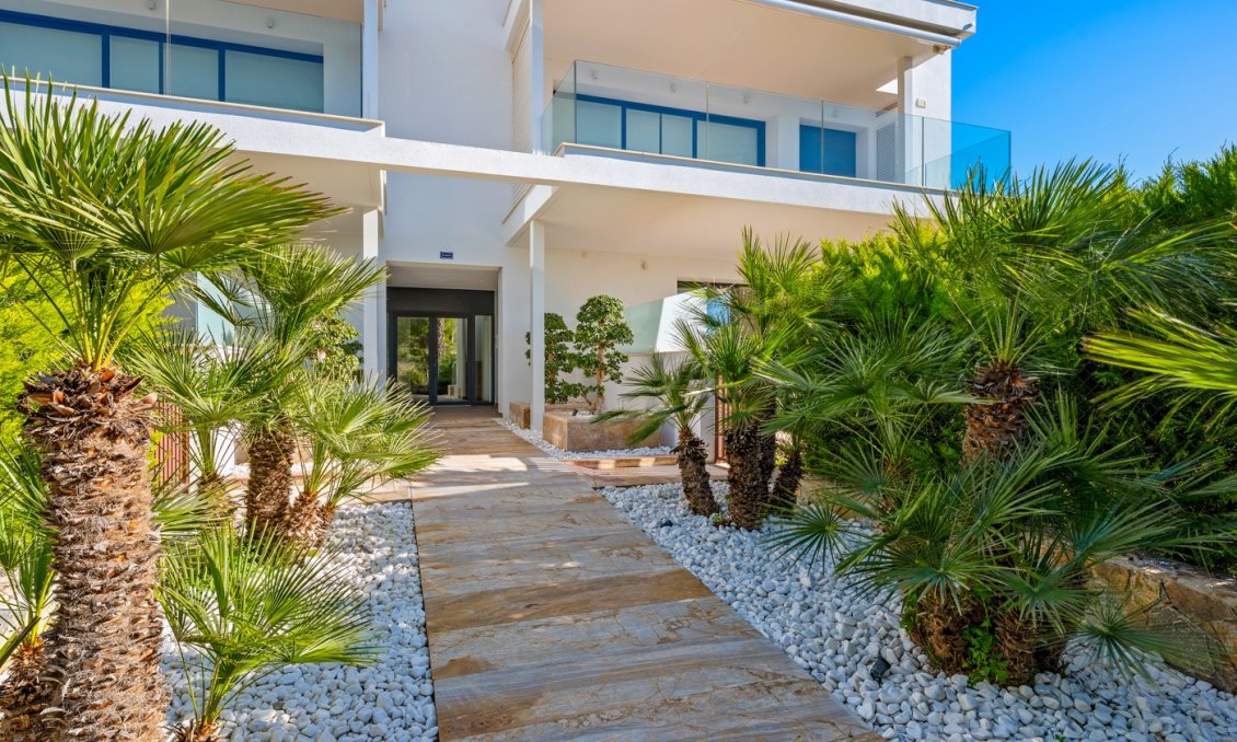 Segunda mano - Ático -
Las Colinas Golf - Costa Blanca