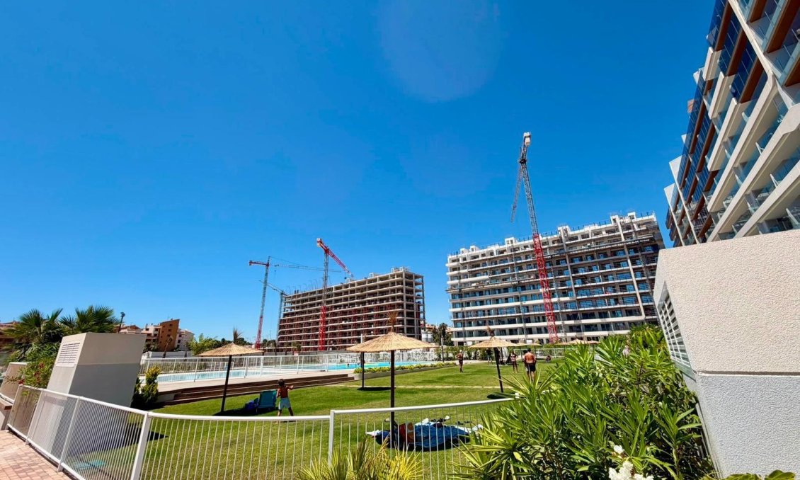 Segunda mano - Apartamento -
Torrevieja - Punta Prima