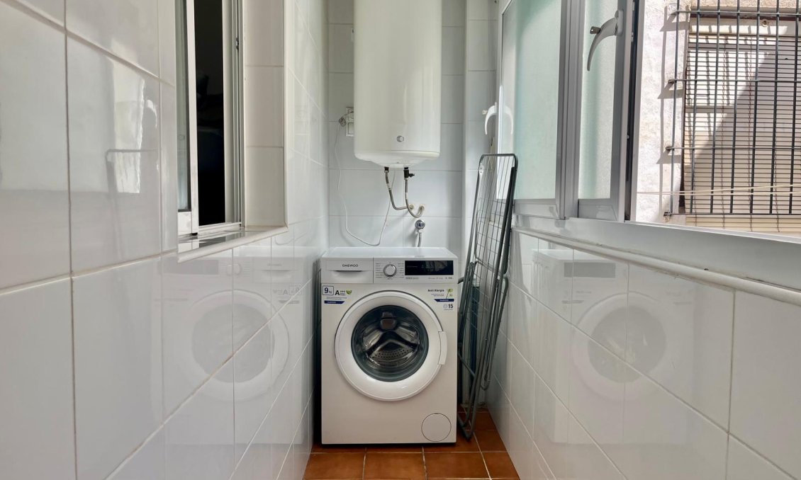 Revânzare - Apartament -
Rojales