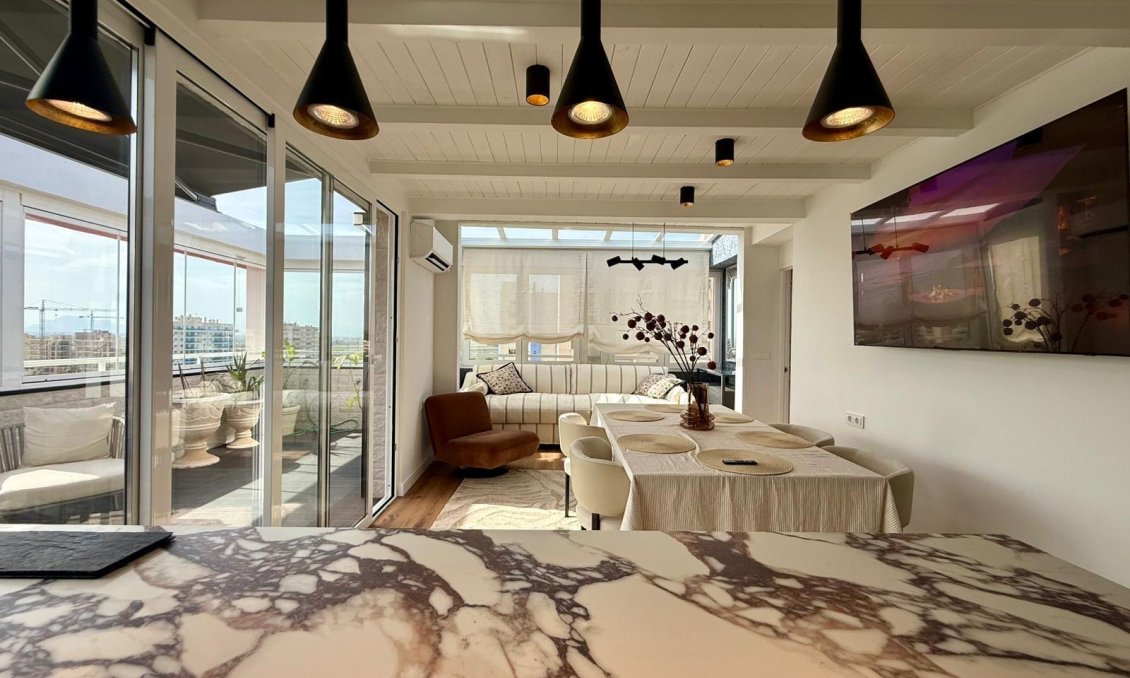 Resale - Apartment -
Guardamar del Segura - Centro