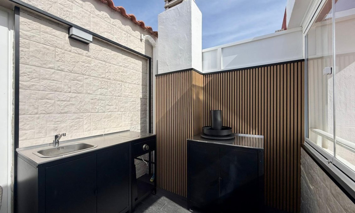 Resale - Apartment -
Guardamar del Segura - Centro