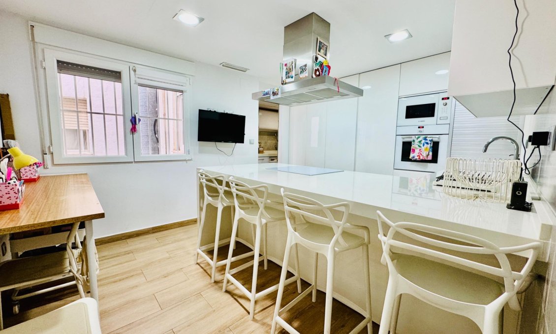 Resale - Apartment -
Pilar de la Horadada - Zona Pueblo