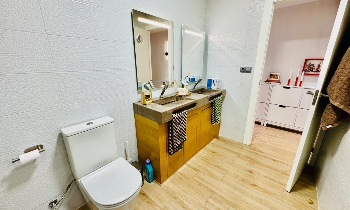 Resale - Apartment -
Pilar de la Horadada - Zona Pueblo