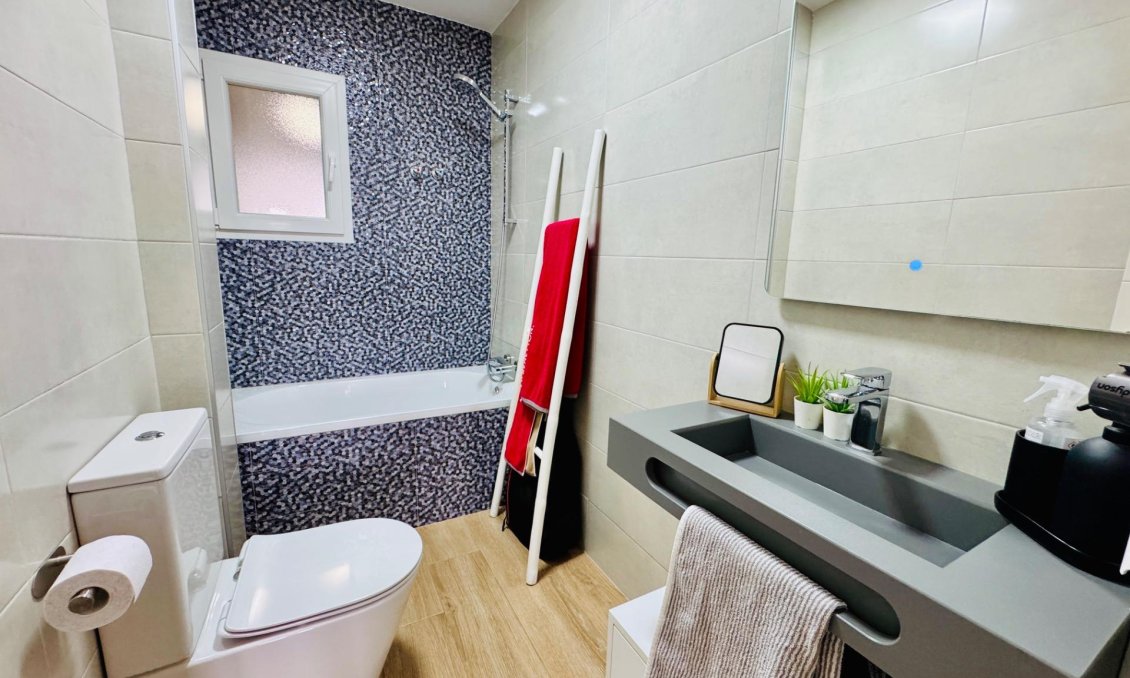 Resale - Apartment -
Pilar de la Horadada - Zona Pueblo