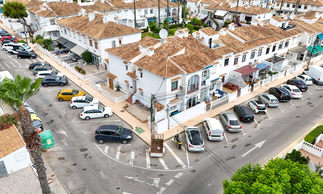 Segunda mano - Bungalow -
Torrevieja - Costa Blanca