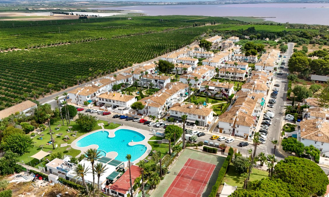 Segunda mano - Bungalow -
Torrevieja - Costa Blanca