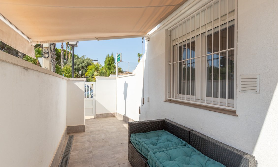 Segunda mano - Bungalow -
Torrevieja - Costa Blanca