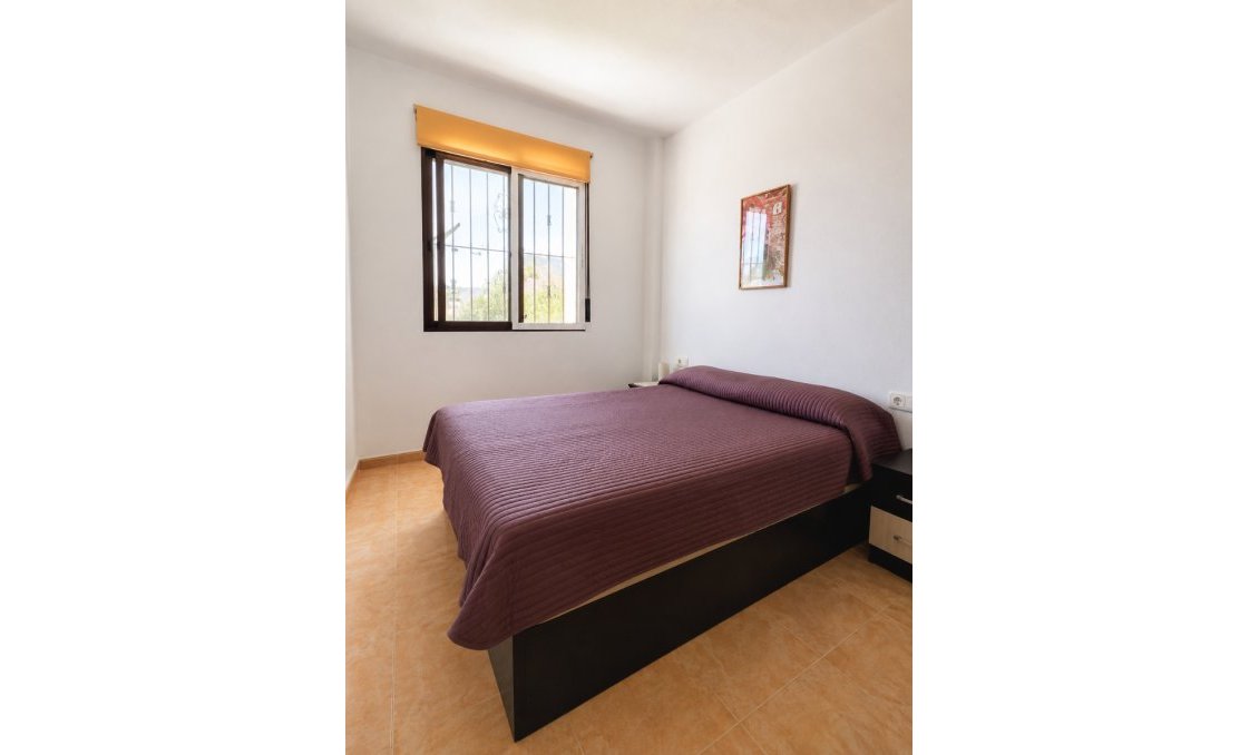Segunda mano - Duplex -
Daya Nueva - Costa Blanca