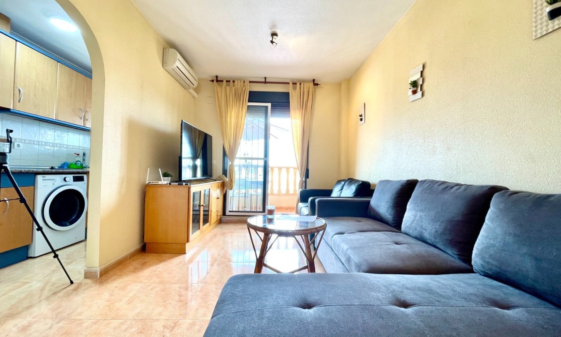 Segunda mano - Duplex -
Daya Nueva - Costa Blanca