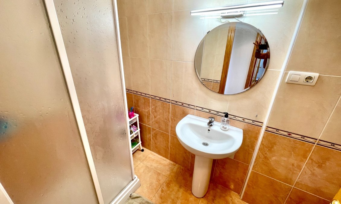 Segunda mano - Duplex -
Daya Nueva - Costa Blanca