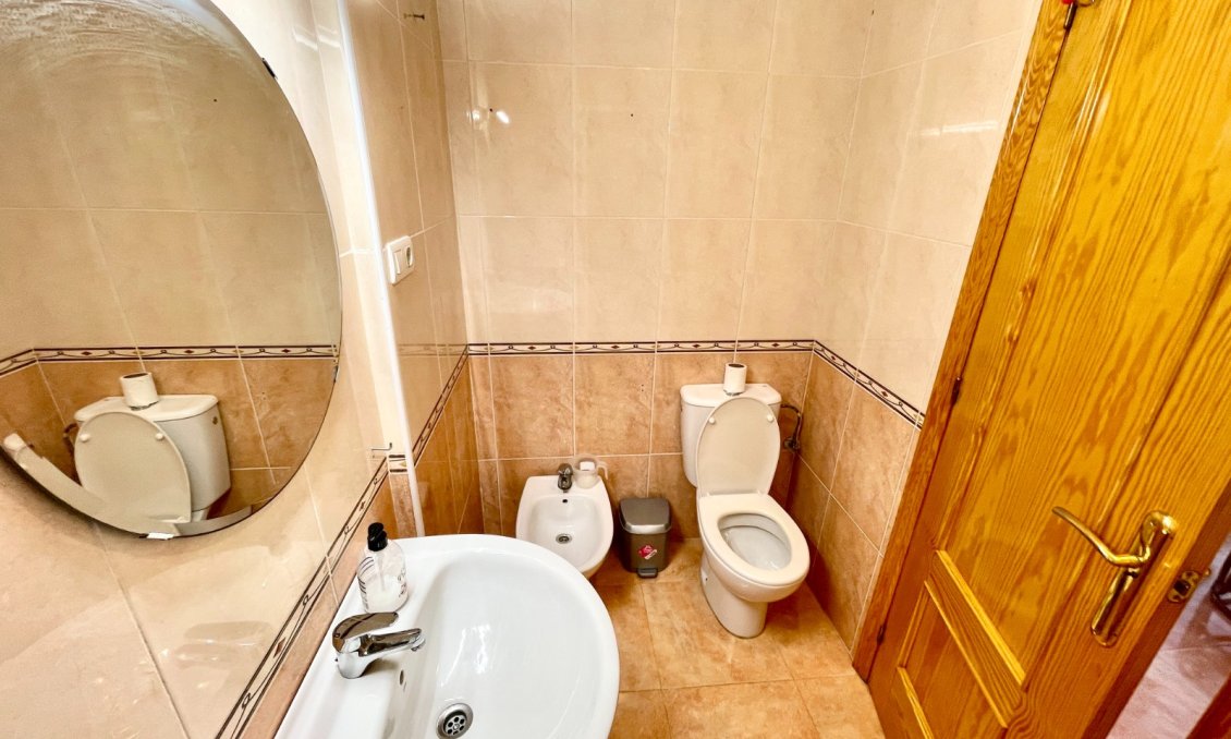 Segunda mano - Duplex -
Daya Nueva - Costa Blanca