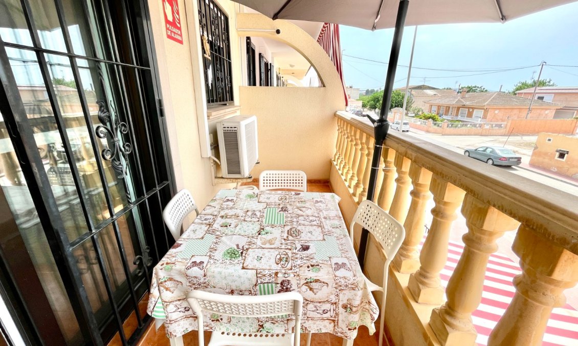 Segunda mano - Duplex -
Daya Nueva - Costa Blanca