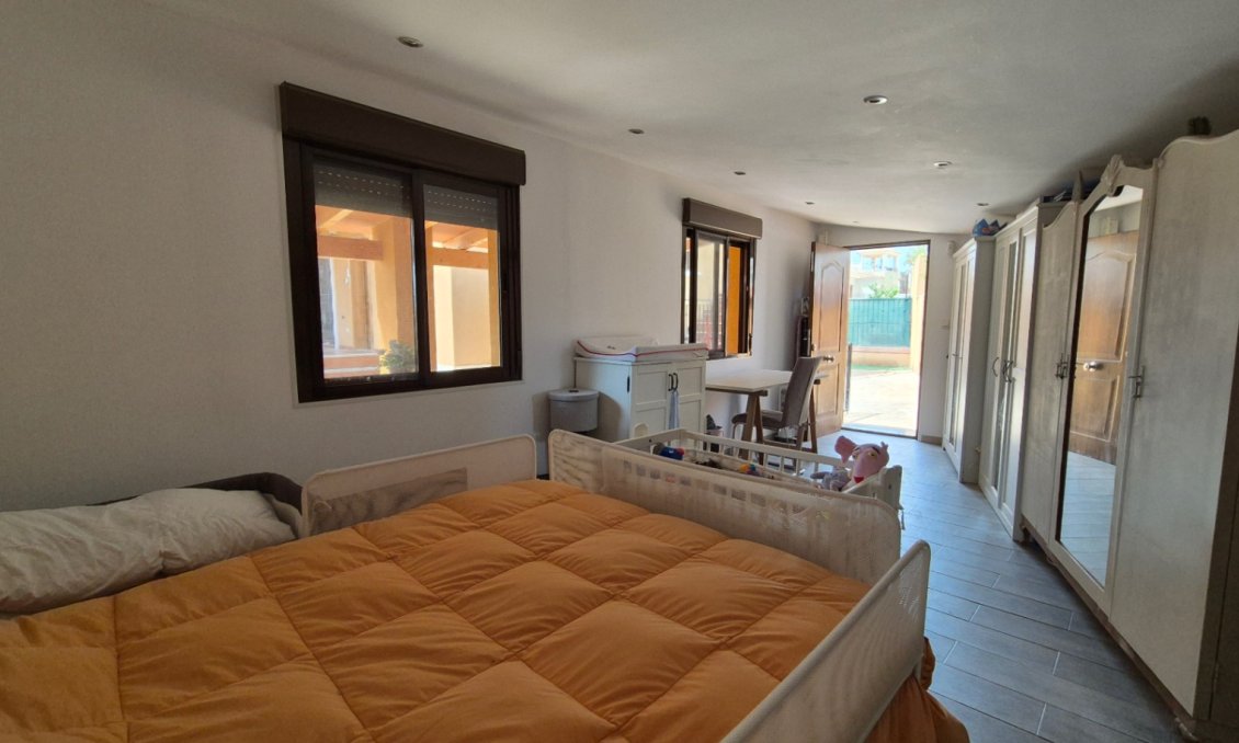 Resale - Villa -
Torrevieja - Costa Blanca