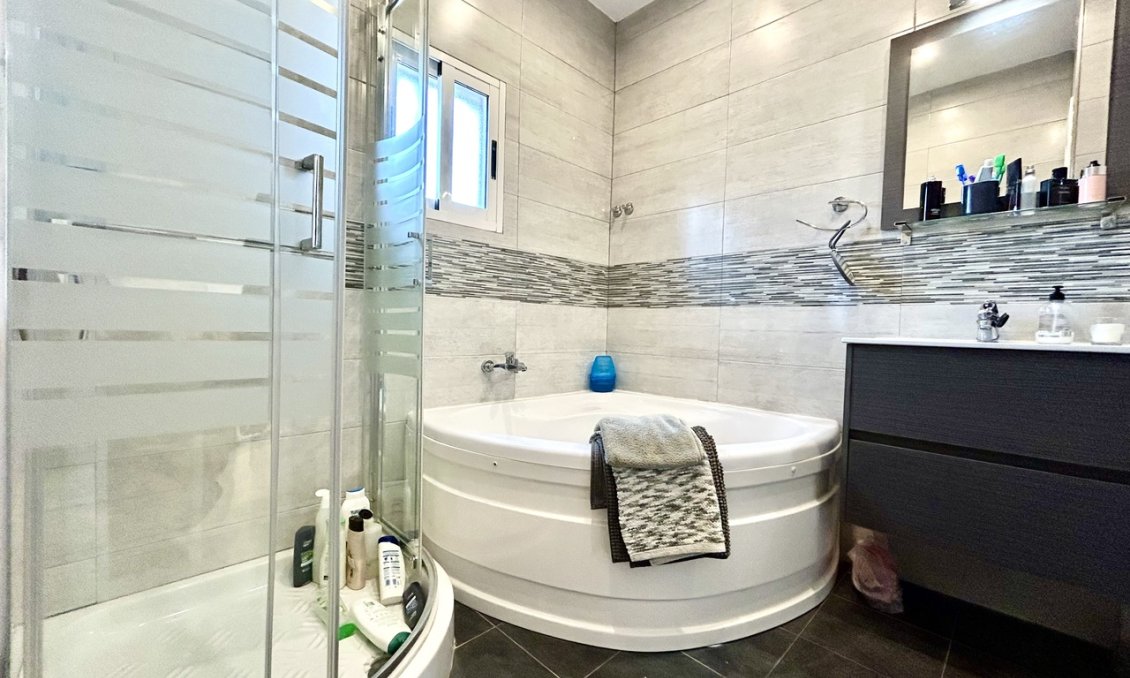 Revente - Bungalow -
Villamartin - Costa Blanca