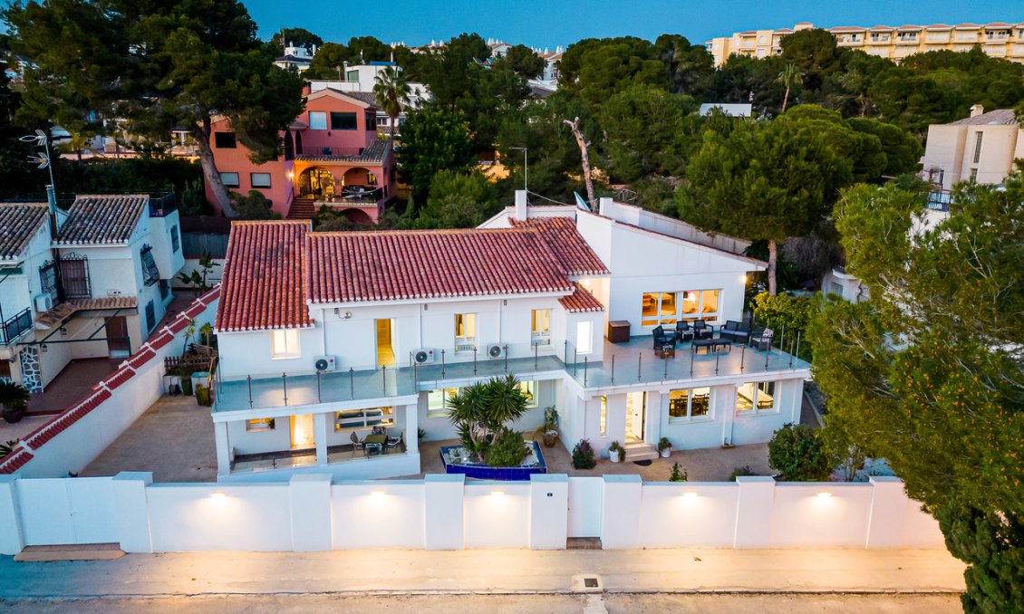 Segunda mano - Villa -
Dehesa de Campoamor - Costa Blanca