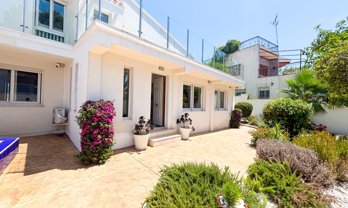 Segunda mano - Villa -
Dehesa de Campoamor - Costa Blanca