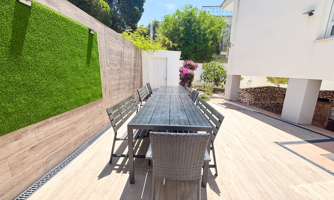 Segunda mano - Villa -
Dehesa de Campoamor - Costa Blanca