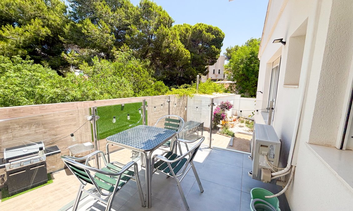 Segunda mano - Villa -
Dehesa de Campoamor - Costa Blanca