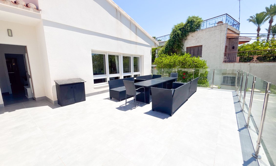 Segunda mano - Villa -
Dehesa de Campoamor - Costa Blanca